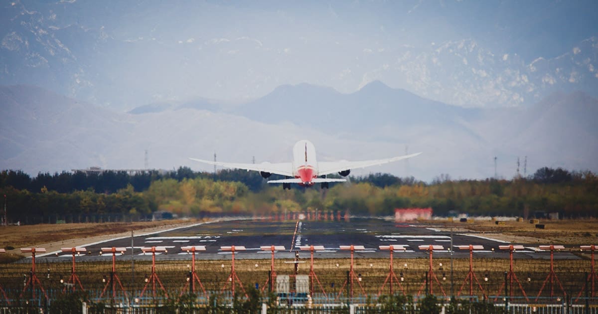 airplane takeoff